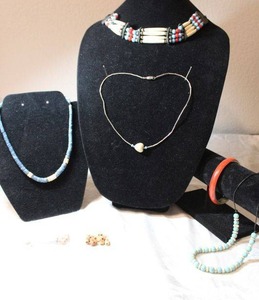 lot 107 image: Gemstone Jewelry - Bone. See descriptions below.