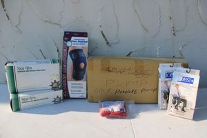lot 64 image: Healthmedical lot Mens compression socks, pressure pump, Knee support, Latex gloves