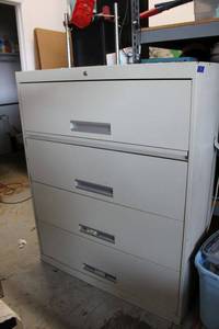 lot 58 image: 4-drawer Lateral File Cabinet