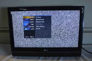 lot 74 image: LG TV 20 model 20LS7D
