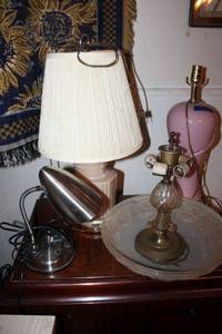 lot 12 image: Vintage table lamps and glass ceiling light cover