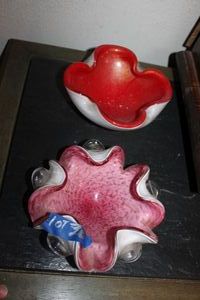 lot 30 image: Hand crafted glass bowls
