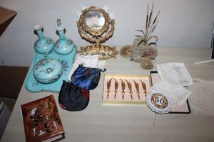 lot 31 image: Vintage blue porcelain vanity set, small vanity mirror, Gold plated cocktail forks
