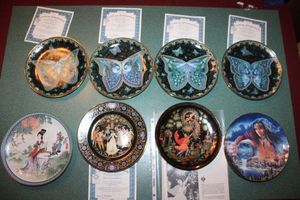 lot 41 image: Collector Plates Russian legends, Royal Dalton, Enchanted Wings and Chinese Imperial - 8 total.