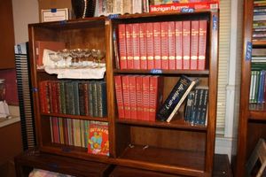 lot 60 image: Solid wood 6-shelf Bookshelf (not contents)