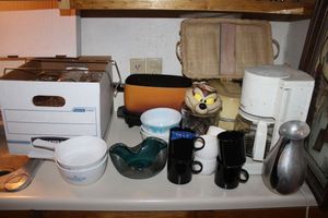 lot 77 image: Kitchen coffee pot, blue crackle glass bowl, Corning Ware soup bowls, vintage electric skillets and more