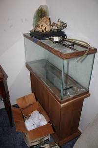 lot 92 image: Fish tank aquarium and solid wood stand plus accessories