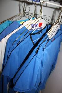 lot 114 image: Scrub uniforms as shown size Small