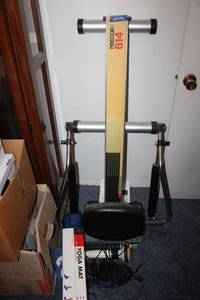 lot 116 image: Exercise lot Yoga mat, ankle weights, Precor 614 rowing machine
