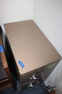 lot 127 image: 2 drawer file cabinet