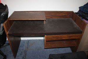 lot 128 image: Student desk