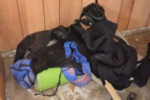 lot 165 image: Scuba gear flippers, wetsuit