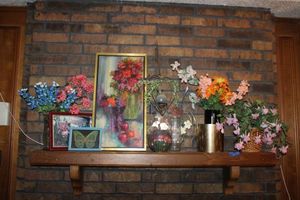 lot 206 image: Flower home dcor with butterfly string art