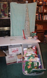 lot 208 image: Christmas lot Silver wire tree, gift bags, music box tin and more