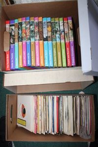 lot 238 image: Vintage Childrens encyclopedia set and 45 albums