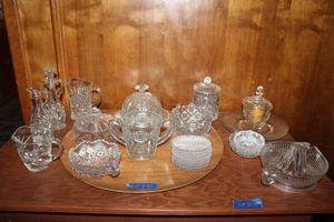 lot 236 image: Clear cut glass dishes and orange juicer