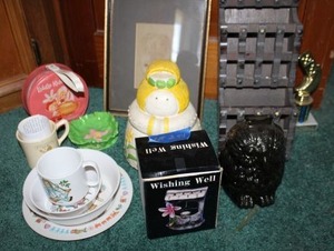 lot 244 image: Vintage childrens Raggedy Ann dishes, Liddle Kiddles toys, piggy bank and more