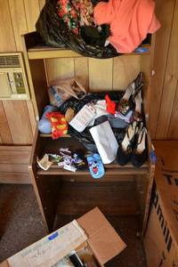 lot 337 image: Rolling microwave cart only