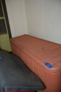 lot 330 image: Plastic storage bin