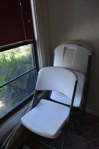 lot 325 image: Set of 4 Lifetime folding chairs