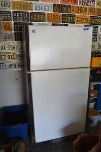 lot 396 image: Whirlpool RefrigeratorFreezer model ET20LK (not contents)