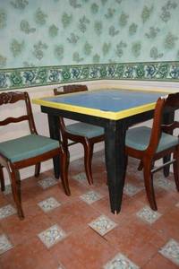 lot 290 image: Wood gaming table