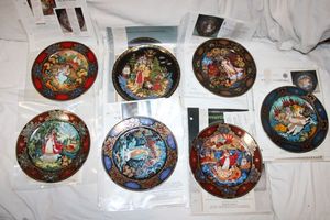 lot 412 image: Collector plates - Russian Legends