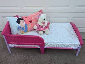 lot 15 image: Toddler Bed w Mattress, Disney Princess Pillow, and Vintage Stuffed Bear