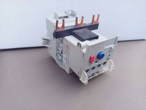lot 118 image: $$ Allen Bradley 592-EEEC Series C Relay