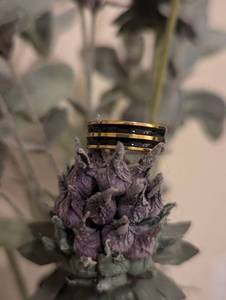 lot 170 image: Sz 6.5 (17 mm) Black and Silver Troika Ring NEW with Black Jewelry Box