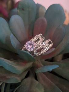 lot 236 image: Sz 9 Engagement Bridal Stackable  Stainless Steel Cubic Zirconia Ring Set NEW with Black Engagement Ring Box