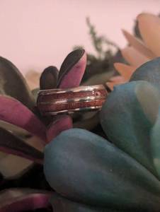 lot 231 image: Sz 10.5 (20 mm) Tungsten Mens Wedding Band with Koa Wood Inlay NEW with Black Jewelry Box