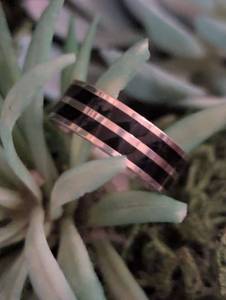 lot 200 image: Sz 10.5 (20 mm) Black and Silver Troika Ring NEW with Black Jewelry Box