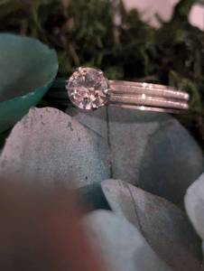 lot 243 image: Sz 9 (19 mm) Moissanite Zirconia Engagement Ring Solitaire NEW with Black Jewelry Box