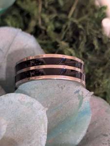 lot 247 image: Sz 8 (18 mm) Black and Silver Troika Ring NEW with Black Jewelry Box