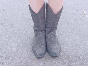 lot 271 image: Womens Silver Boots Sz 8.5