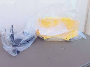 lot 306 image: $$ CommScope Optical Fiberguide FGS-MUSE-A Kit, Elbow, 90 UP, 4x4, Yel, WCY (x2) PriceItem