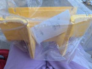 lot 301 image: $$ CommScope FGS-MDSP-A FSG Fiber Raceway Downspout