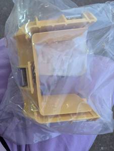 lot 342 image: $$ FiberRunner QuikLock Coupler 4x4 Yellow FRBC4X4YL Set of 5 PriceItem