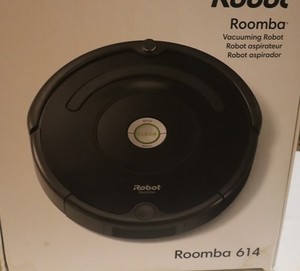 lot 31 image: Roomba 614 Robot Vacuum Cleaner with docking station- tested