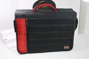 lot 46 image: SwissGear Laptop Case