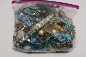 lot 79 image: Vintage Fashion Jewelry Grab Bag Weighing over 2 LBS, for your bidding pleasure  No telling what treasures you will find in here