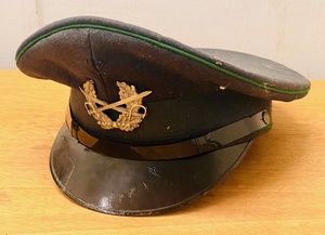 lot 13 image: Vintage 1968 West German Bundeswehr Enlisted Military Peaked Visor Hat