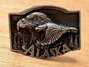 lot 55 image: Vintage Alaskan American Bald Eagle Patriotic Belt Buckle