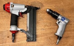 lot 76 image: Central Pneumatic Finishing Nailer &amp Tough Mechanics Pneumatic Model M648 38 Reversible Drill
