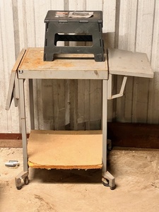 lot 110 image: Roll-Around Tiffany Industries Metal Utility Table & Franklin 1-Step Folding Stool