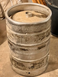 lot 134 image: Anheuser-Busch Half-Barrel Aluminum Keg