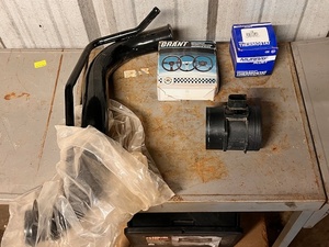 lot 153 image: For Dodge & Freightliner Sprinter 2500 OEM Mas Air flow Sensor MAF 0281002896, Murray Plus Thermostat 4128, Gas Filler Neck, &amp Grant Steering Wheel Installation Kit