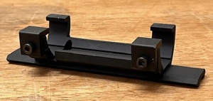 lot 233 image: American 5 Picatinny Rail Scope Base