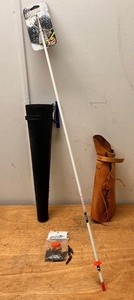 lot 238 image: AMS Bowfishing A204-WHT Chaos XL Barb Fiberglass Arrow with Safety Slide (Orange) W Other Archery Assessories
